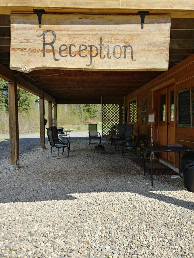 Wolfwood Guest Ranch Villa Clearwater Buitenkant foto