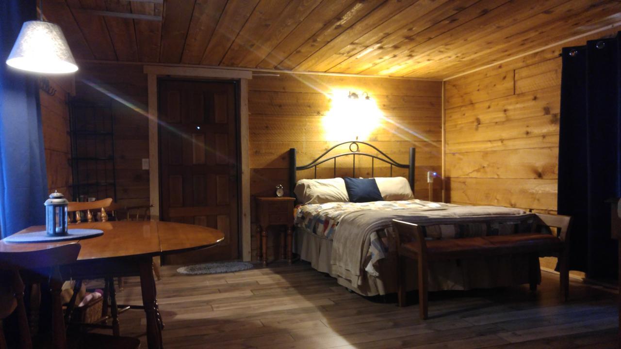 Wolfwood Guest Ranch Villa Clearwater Buitenkant foto