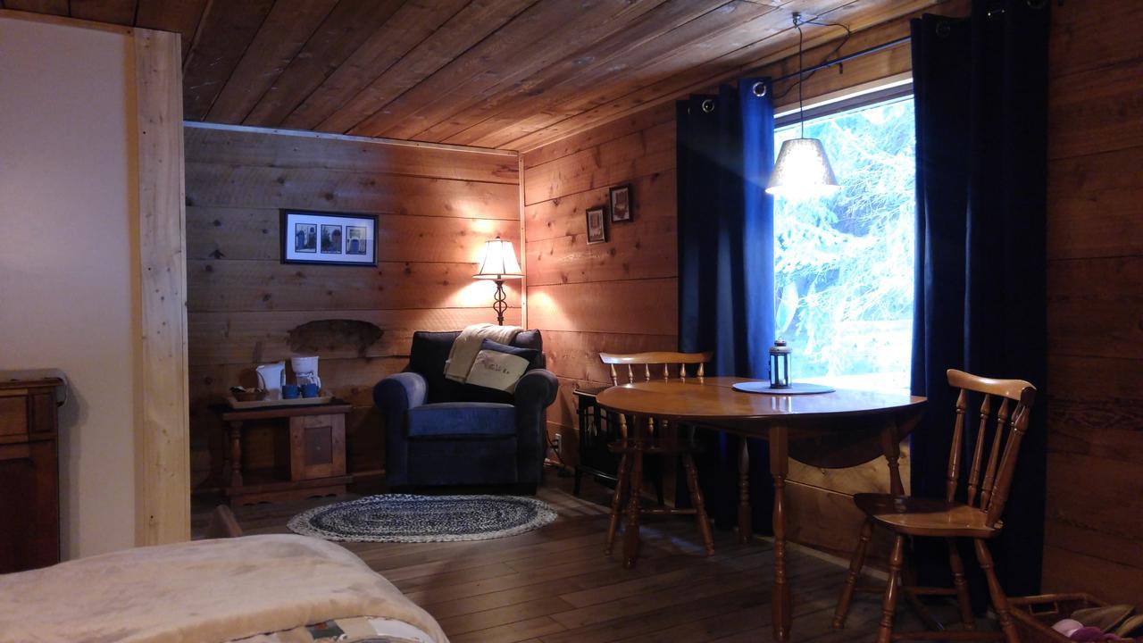 Wolfwood Guest Ranch Villa Clearwater Buitenkant foto
