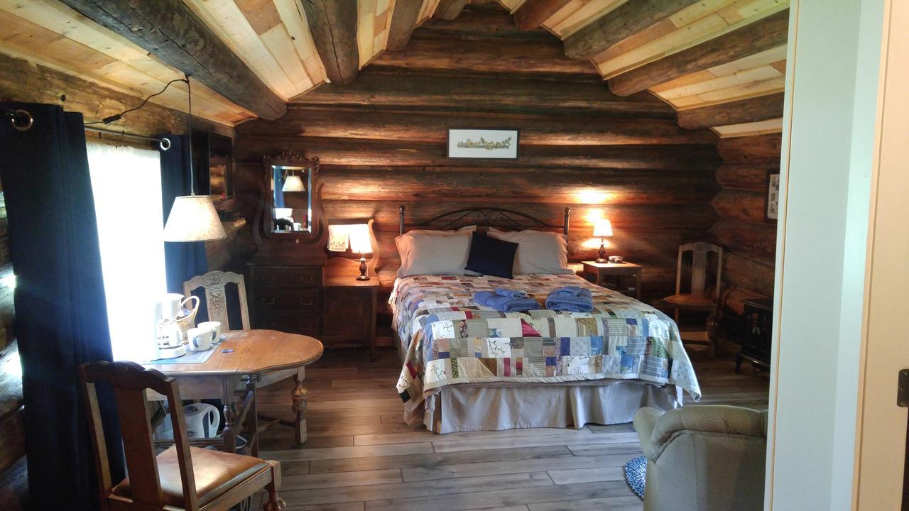 Wolfwood Guest Ranch Villa Clearwater Buitenkant foto