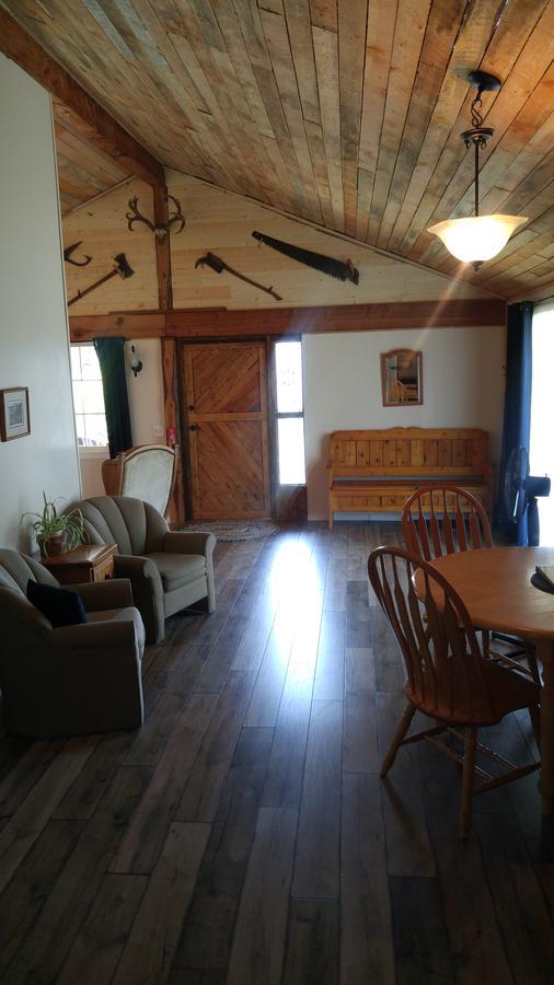Wolfwood Guest Ranch Villa Clearwater Buitenkant foto